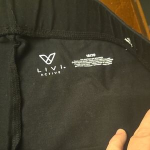 LIVI Active Black Leggings 18/20 Like New